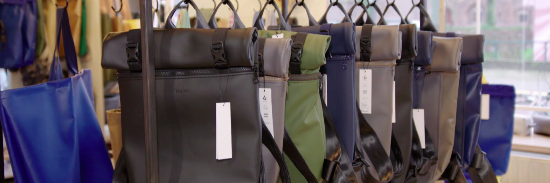 Tassen gemaakt van overgebleven textiel door ontwerpersduo Pascal Mulder en Ratna Ho