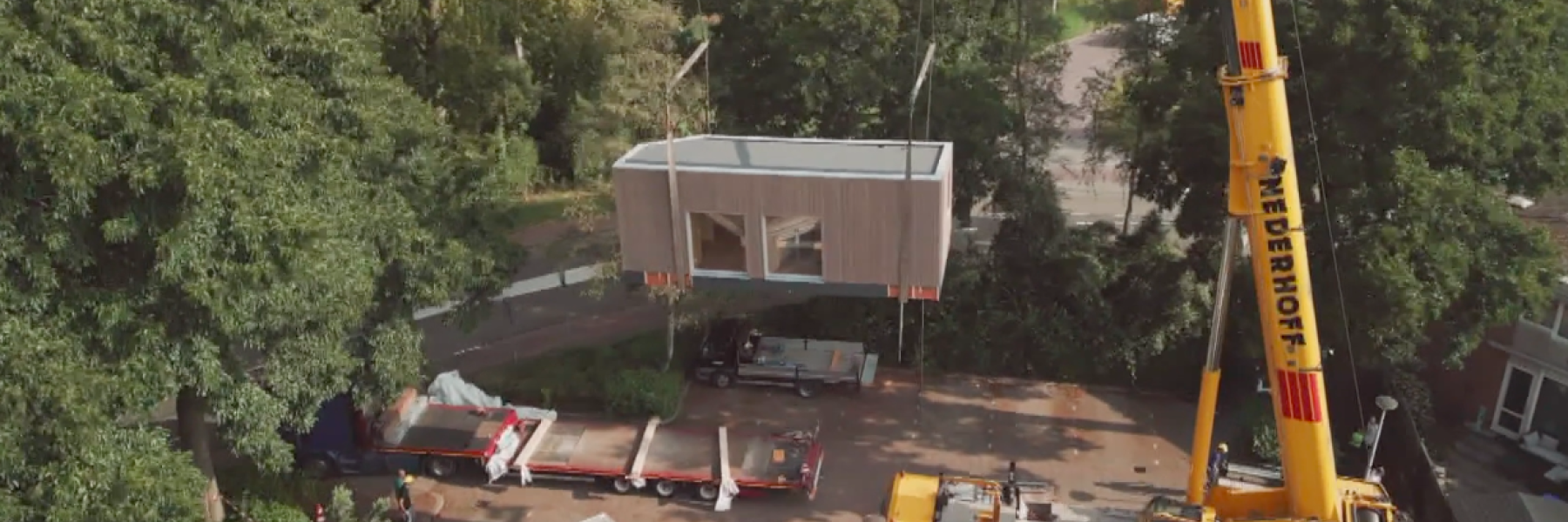 Zo werd de microwoning de tuin in getakeld bij Tessa | Foto: Still uit de uitzending