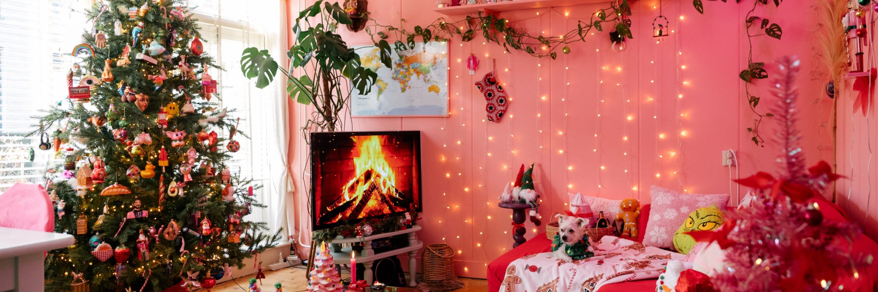 Roze kersthuis | Marjon Lukje