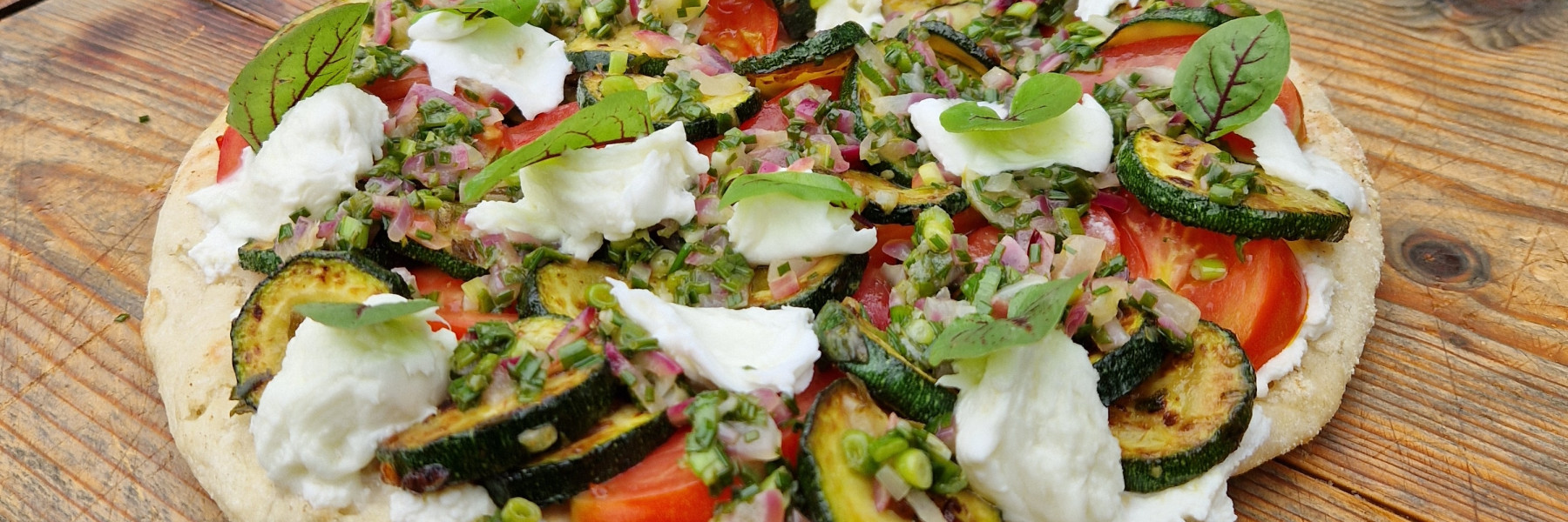 Pan pizza met courgette