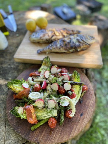 Gegrilde dorade met verse groentes