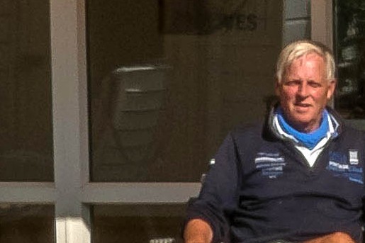 Theo en Jenny in hun opknaptuin in Castricum