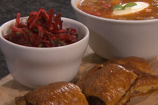 Goulashsoep met mini saucijzenbroodjes (166)