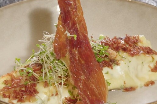Cannelloni met witlof bechamel en gedroogde ham