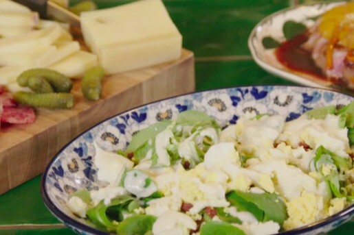 Zwitserse borrelplank, nussli salat en canard a l'orange