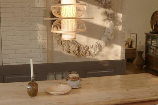 Huis gevuld met tweedehands meubels