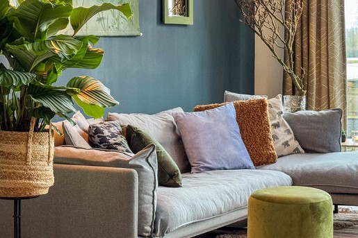 Theo-Bert knapt een woonkamer op tot sfeervolle plek