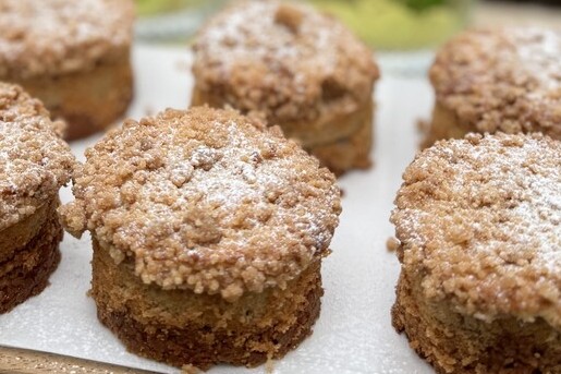 Speculaas cakejes met appel gember spijs en koekkruimels