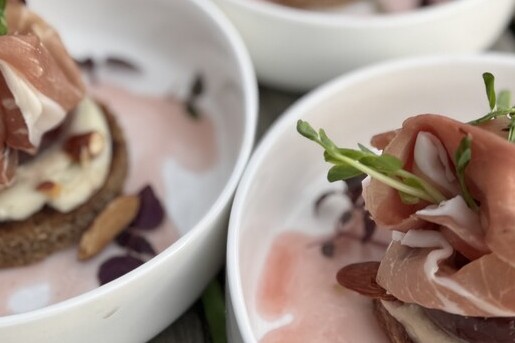 Gepocheerde vijg met ratafia en gorgonzola