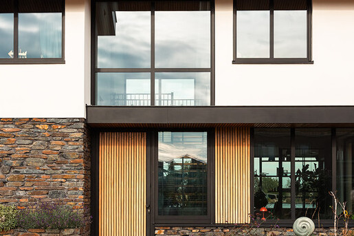 Zelfgebouwd lattenhuis in Noorden