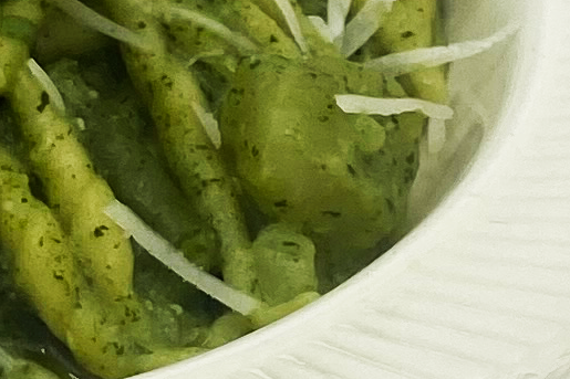 Pistache-ijs en pasta pesto