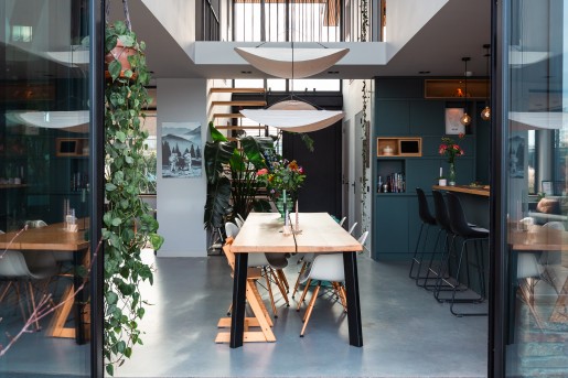 Zelfgebouwd lattenhuis - Fotografie: Roos Eijmers