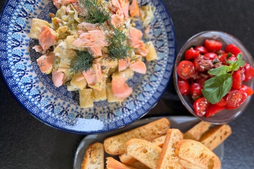 Pasta met zalm en witte saus
