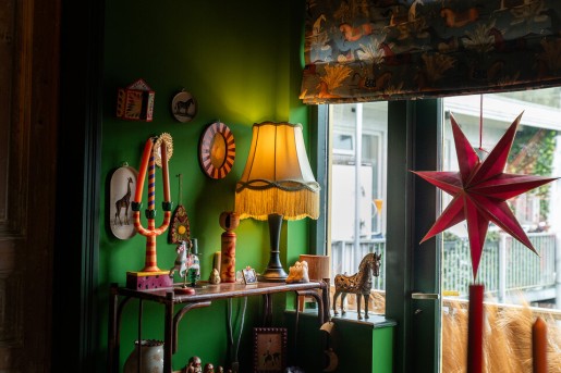 Circus appartement met pantertrap