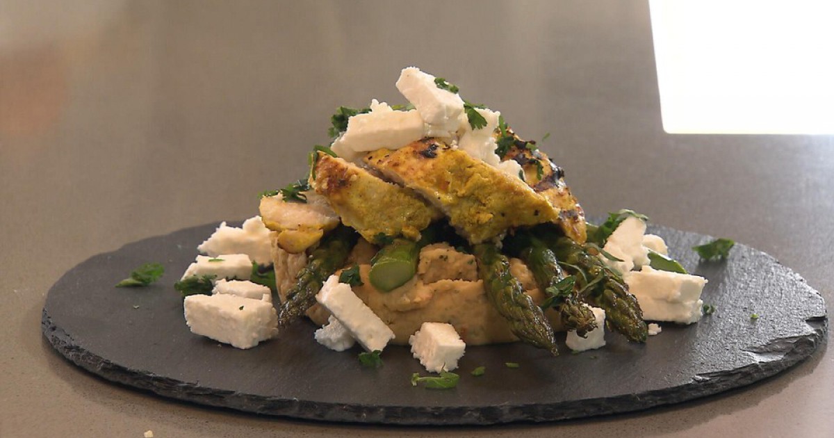 Kikkererwtenpuree met kip en groene asperges | BinnensteBuiten