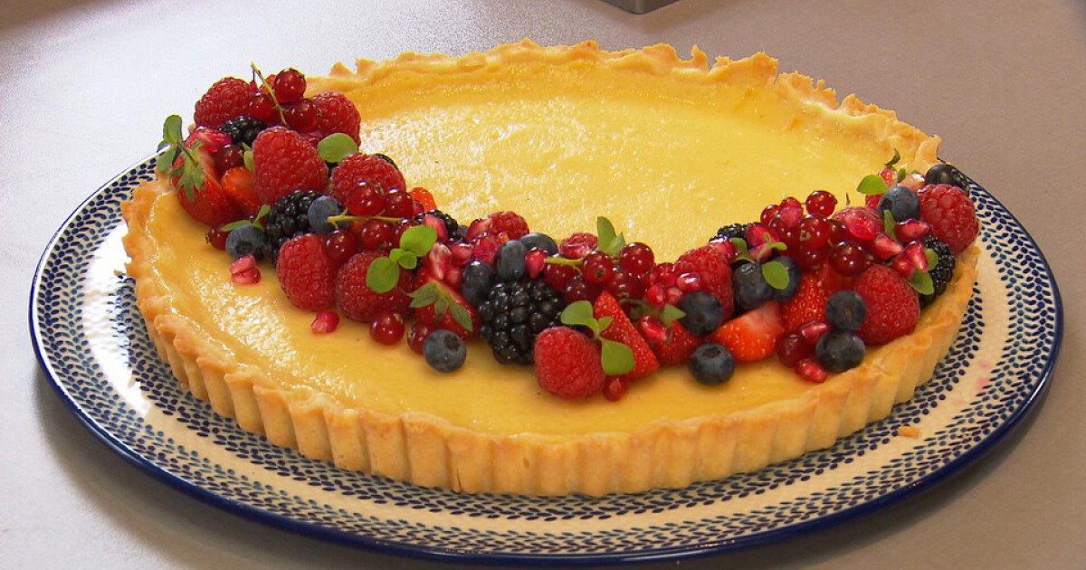 Tartelette met citroenvulling en bosvruchten | BinnensteBuiten