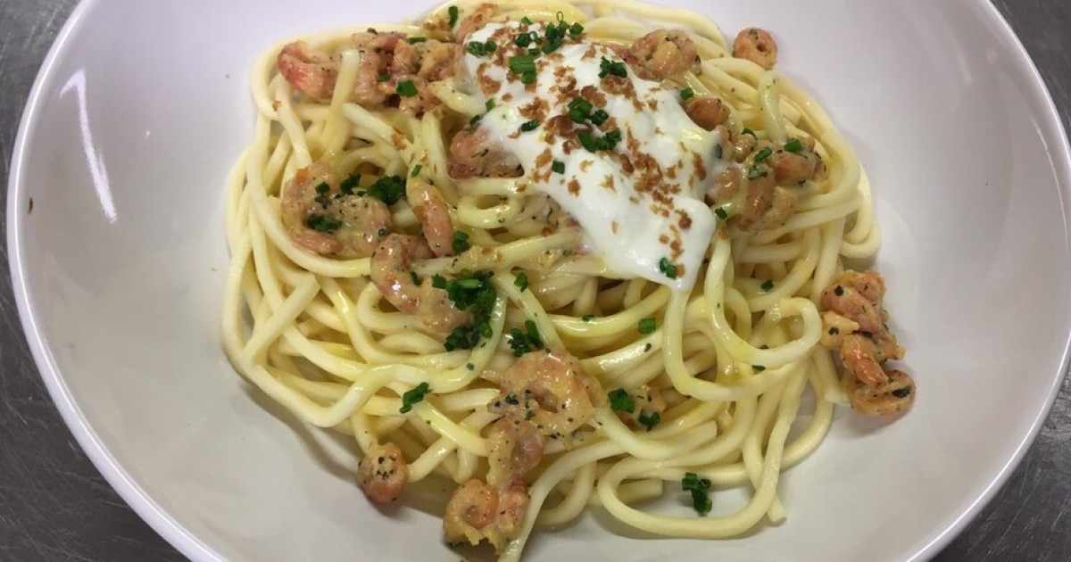 Verse pasta met room, citroen en Hollandse garnaaltjes | BinnensteBuiten