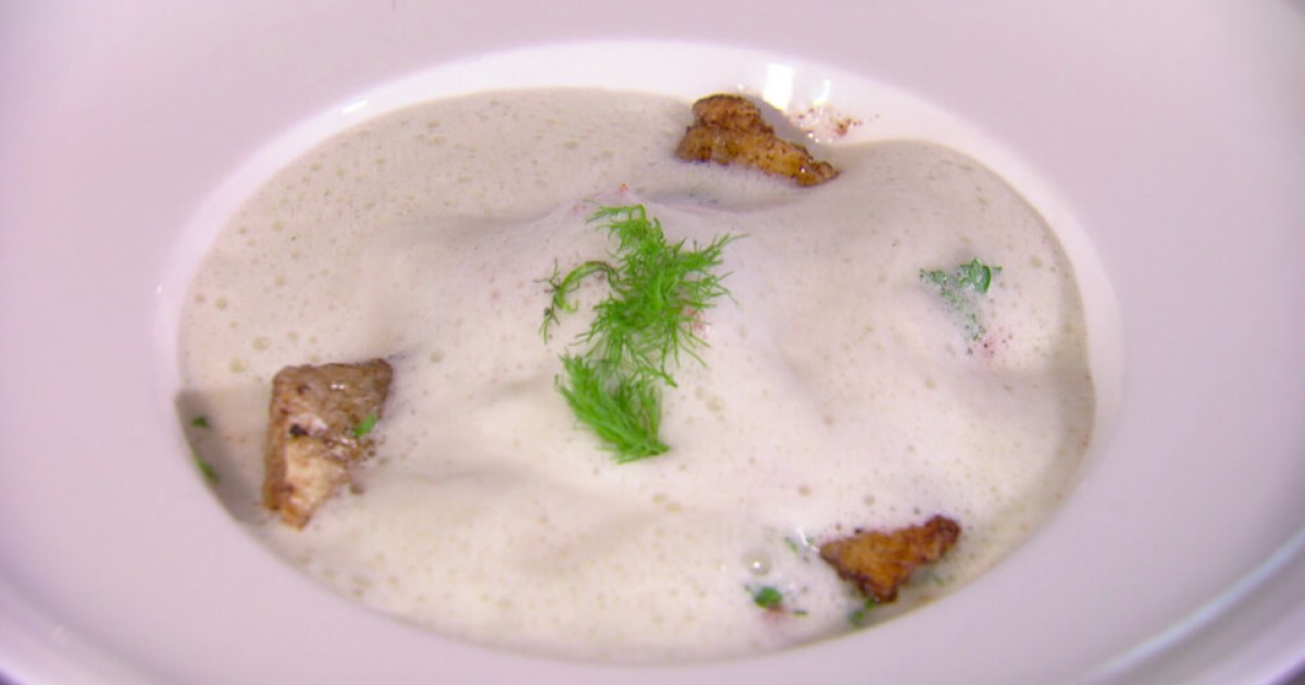 Romige vissoep met tomaat en verse kruiden | BinnensteBuiten