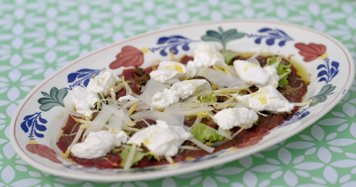 Carpaccio met burrata, truffel en citroen | BinnensteBuiten
