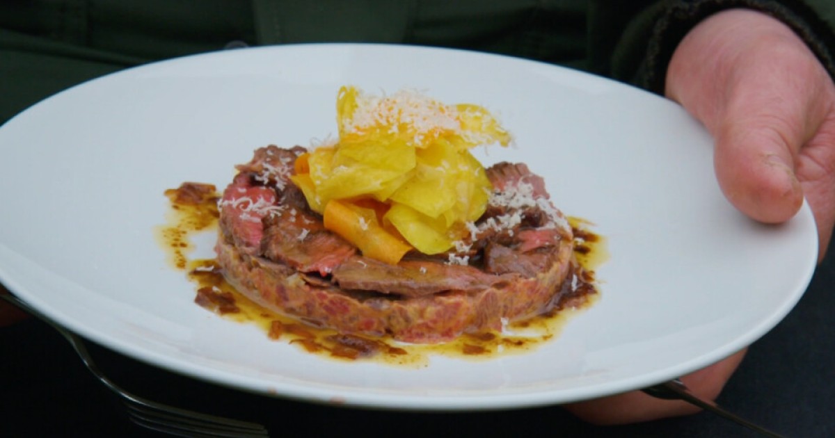 Dubbele steak tartaar met knapperige wortelsalade | BinnensteBuiten