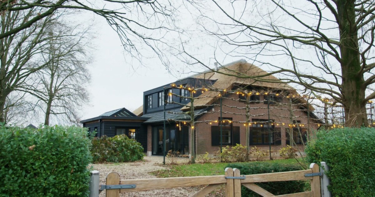 Een verbouwde boerderij uit 1836 in het groen | BinnensteBuiten