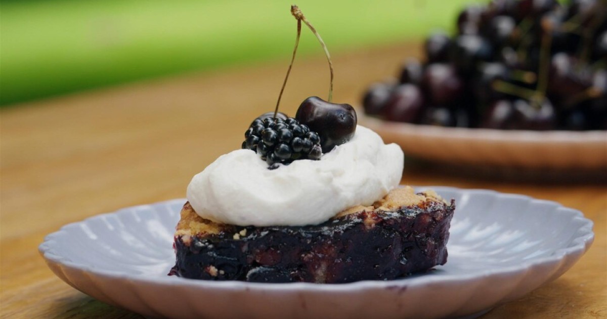 Kersen crumble met bramen en lavendelroom | BinnensteBuiten