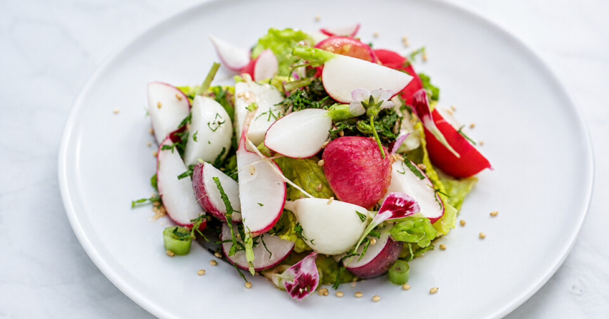 Frisse radijs salade met Japanse dressing | BinnensteBuiten
