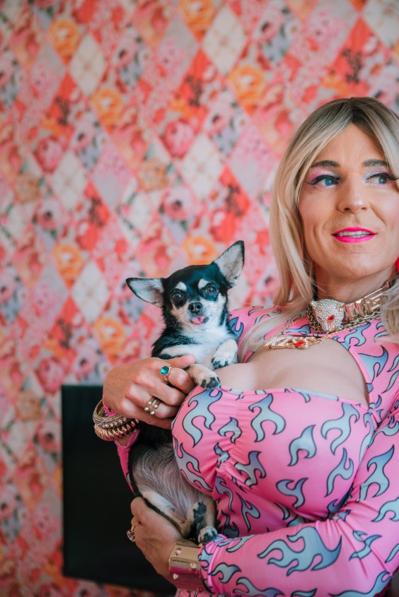 José met haar hondje