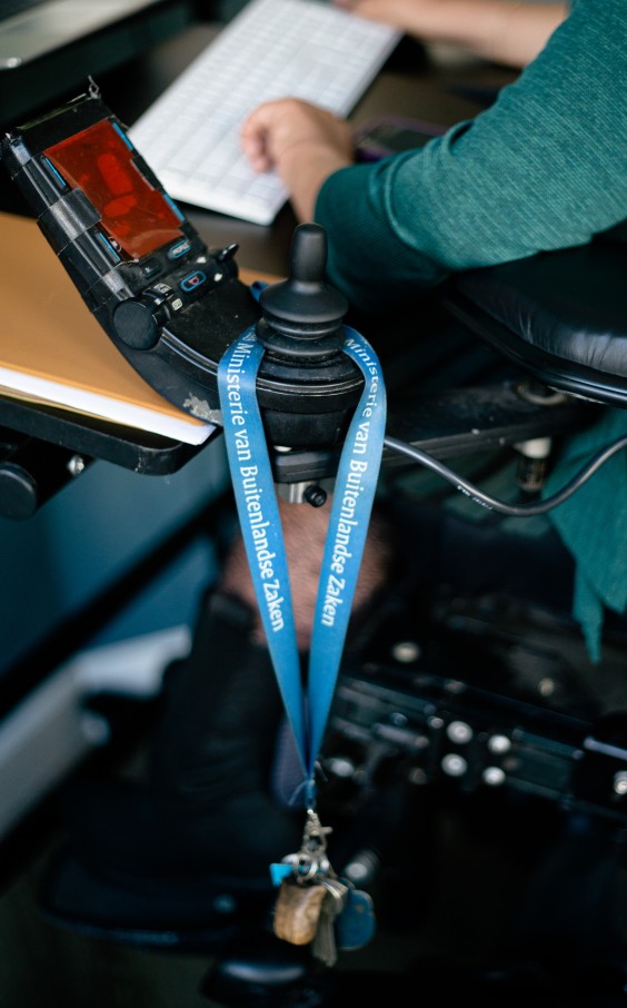 Nu werkt ze ook regelmatig vanuit huis | Foto: Roos Eijmers