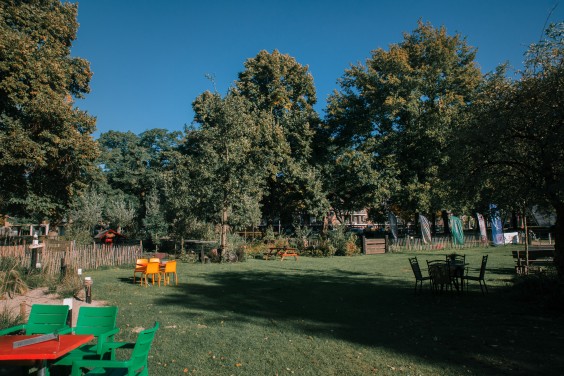Het terras van Dierenweide Dieze Oost | Fotografie: Sheena Schouwink