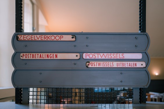 Postkantoor Amsterdamse school | Fotografie: Sheena Schouwink