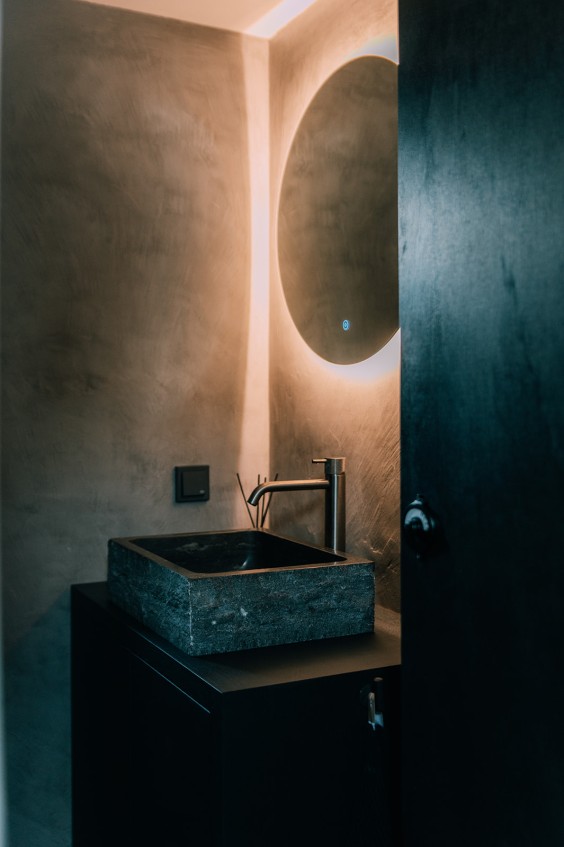 Strakke woonboot Amsterdam interieur | Fotografie: Sheena Schouwink