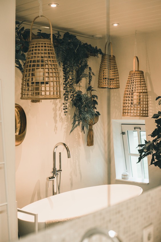 Annamarie pakt elk jaar uit met de kerstversiering. | Fotografie: Roos Eijmers 