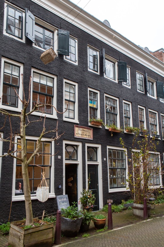 Het Roosenhofje in Amsterdam | Fotografie Roos Eijmers 