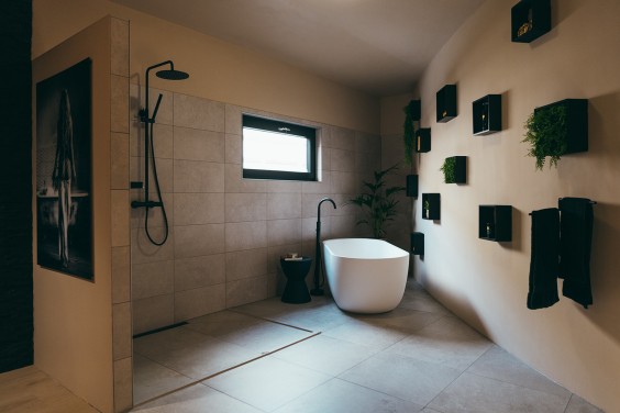 Verbouwd kantoorpand Zwolle | Fotografie: Marjon Lukje