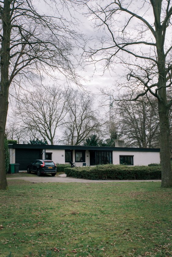 Kindvriendelijke familie 70's bungalow met kleur in Eindhoven | Foto: Sheena Schouwink