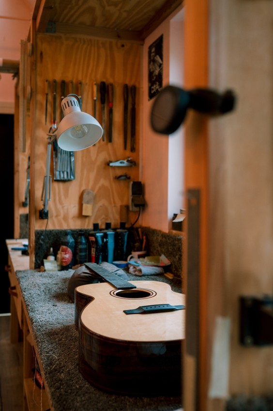 Gitaarbouwer | Fotografie: Sheena Schouwink
