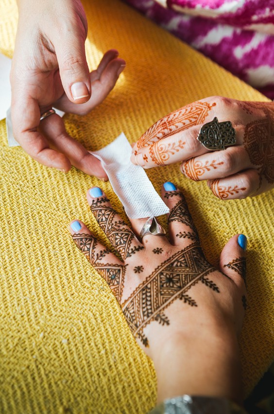 Henna kunstenares Fatima Oulad Thami | Fotografie: Roos Eijmers
