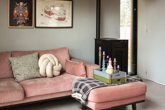 Zelf ontworpen tiny house in Rotterdam | Fotografie: Roos Eijmers