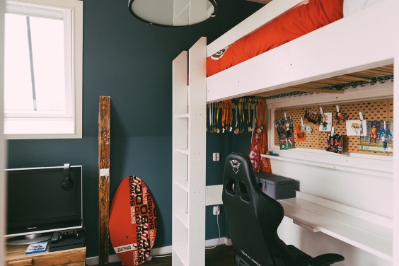 Voormalig pakhuis in Dokkum | Fotografie: Marjon Lukje