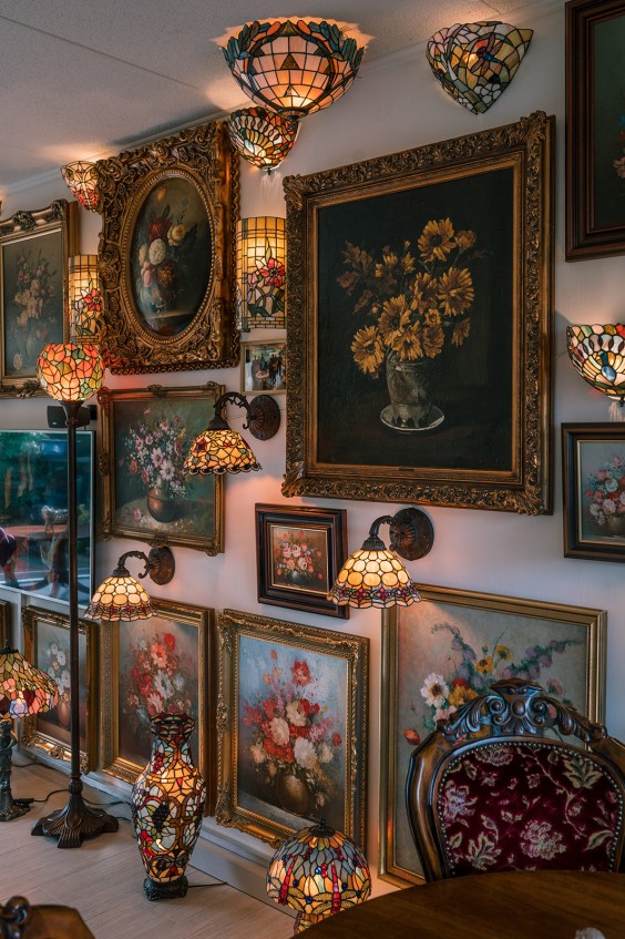 Tiffanylampen interieur Kudelstaart | Fotografie: Sheena Schouwink