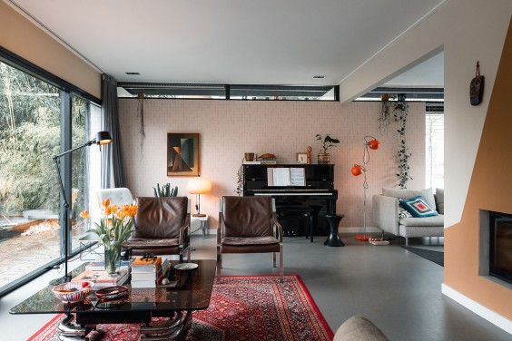 70s interieur met Friese trots | Fotografie: Marjon Lukje