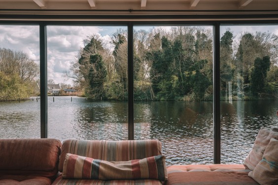 Woonark vol reisvondsten | Fotografie: Sheena Schouwink