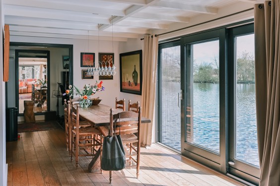 Woonark vol reisvondsten | Fotografie: Sheena Schouwink