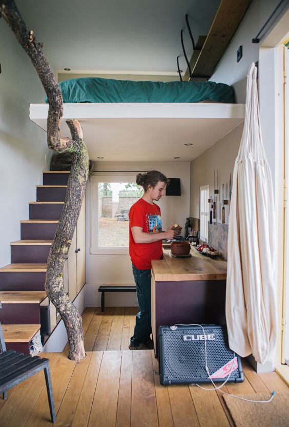 Tiny house in kloostertuin | Fotografie: Roos Eijmers