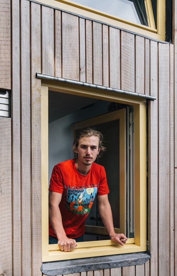 Tiny house in kloostertuin | Fotografie: Roos Eijmers