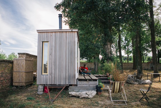 Tiny house in kloostertuin | Fotografie: Roos Eijmers