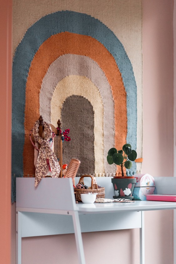 Roze meidenkamer | Fotografie: Marjon Lukje