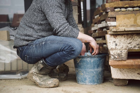 Ambachtelijke steenbakker in Heteren | Fotografie: Liesbeth Disbergen