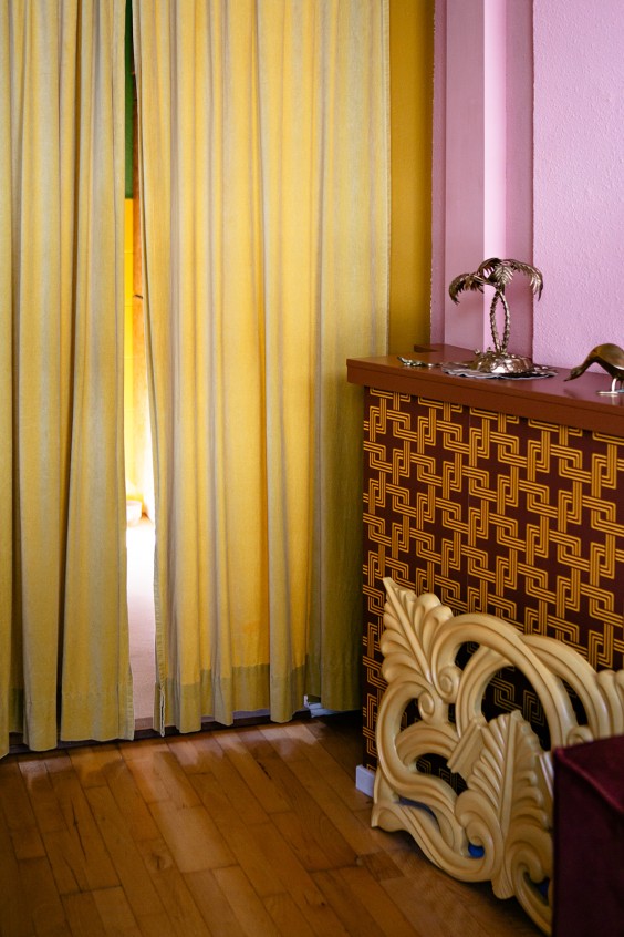 Kleurrijk dijkhuis in Heinenoord | Fotografie: Roos Eijmers